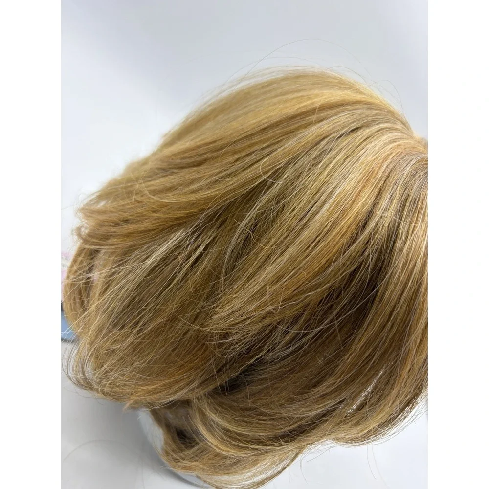 Short Vivica‎ A Fox Wig Layered Style Stretch Cap Blonde/ Carmel Gail